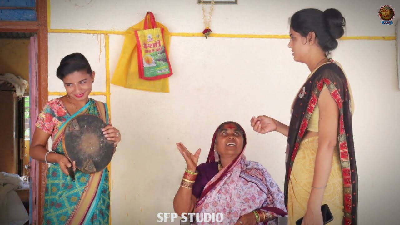 आई🙂निघाली माहेरच्या कार्यक्रमाला💃सुना लागल्या नाकतोंड मोडायला🤨By-Ashwini gavhane