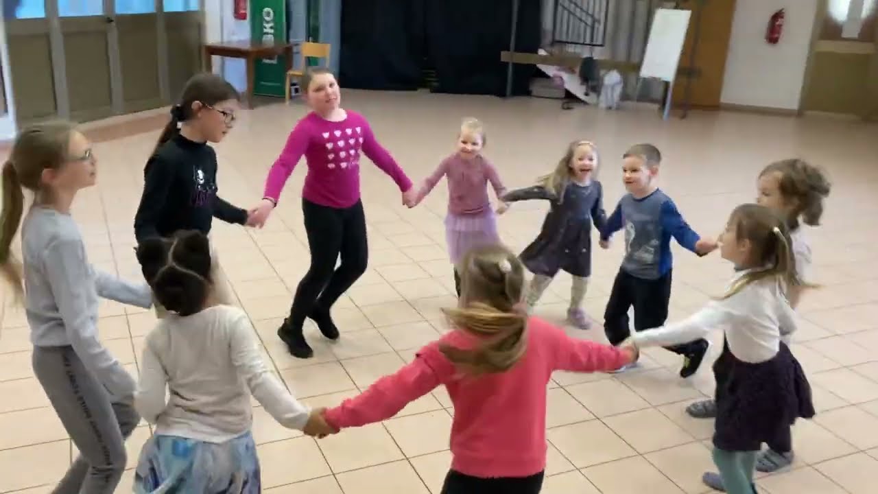 Plesni spekter Ples za otroke in mladino Plesni tečaj Valerija Rahle Mbanwi Polka
