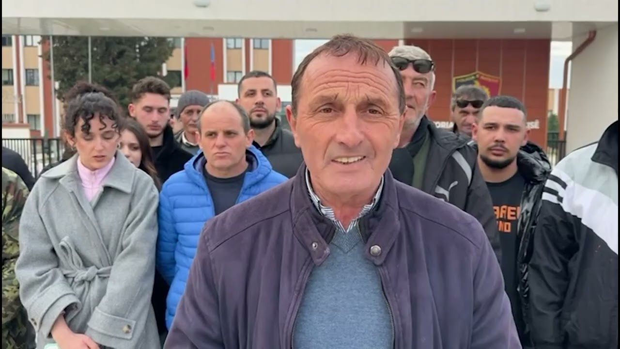 Banorët e Baks-Rrjollit protestojnë te Policia e Shkodrës:Na shoqërojne që të ndalim protestat