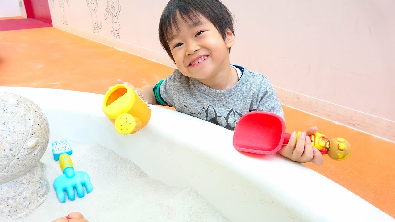 おでかけ 福岡アンパンマンこどもミュージアムへ行って遊んだよ！ レオスマイル