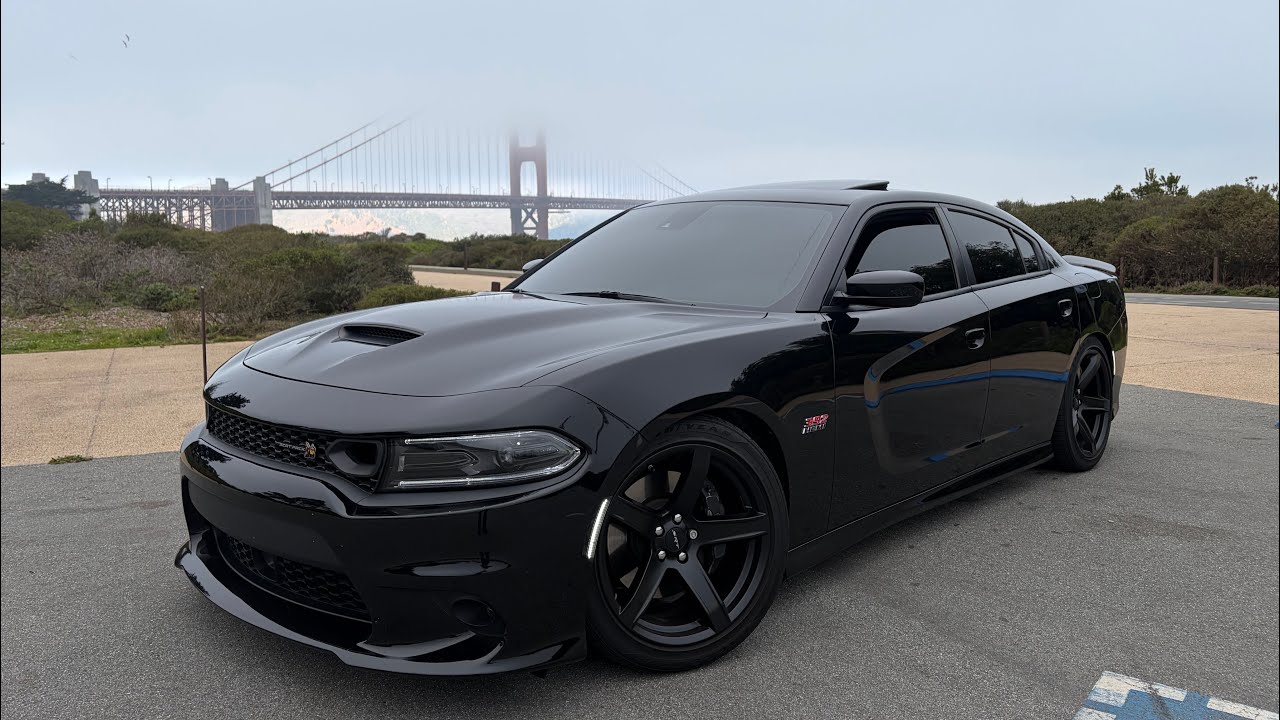 Dodge Charger scatpack pov (loud exhaust)