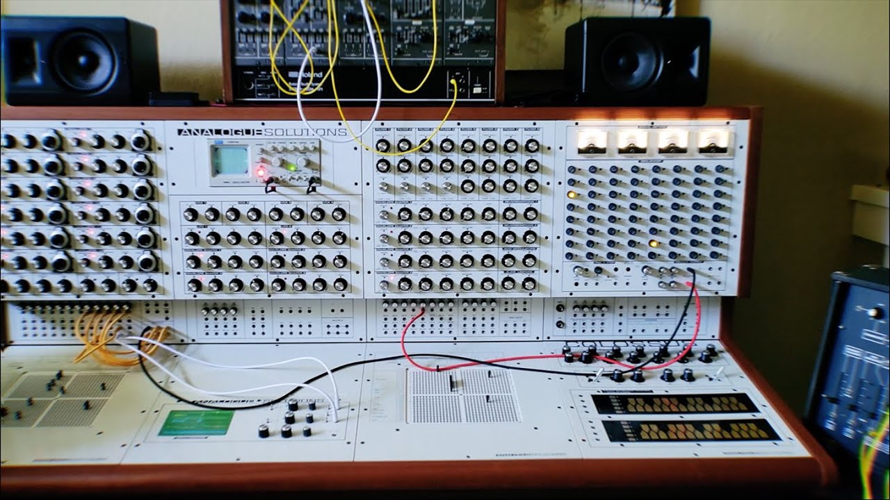 Analogue Solutions Colossus Assorted Patches, Sounds, and Sequences (Mobile video and audio)