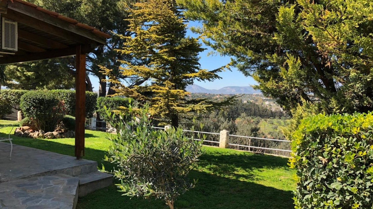 Villa Sophia | Porto Rafti, Greece | Hotel Review 🛏️