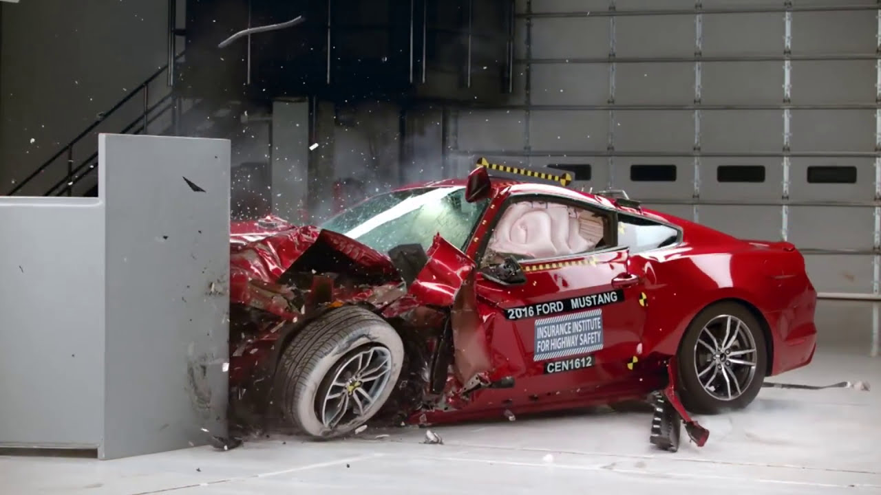 American Cars in Crash Test!