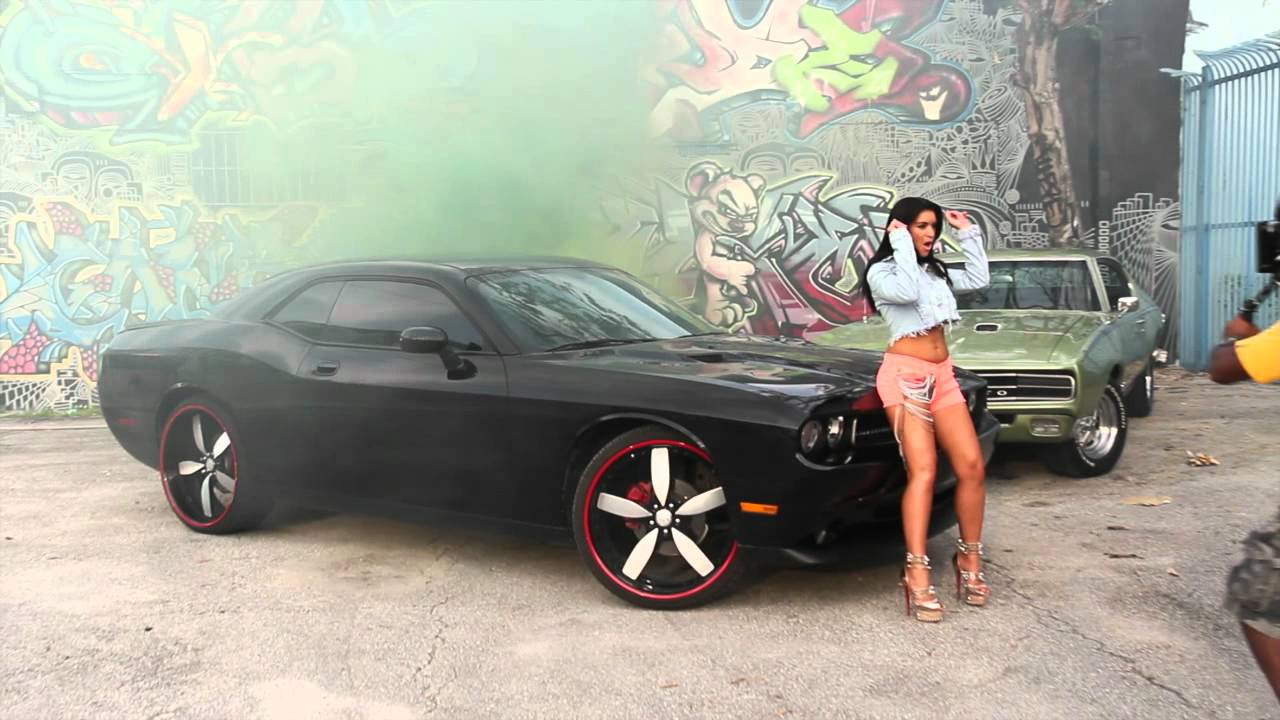 Behind The Scenes of Mia Martina - Go Crazy