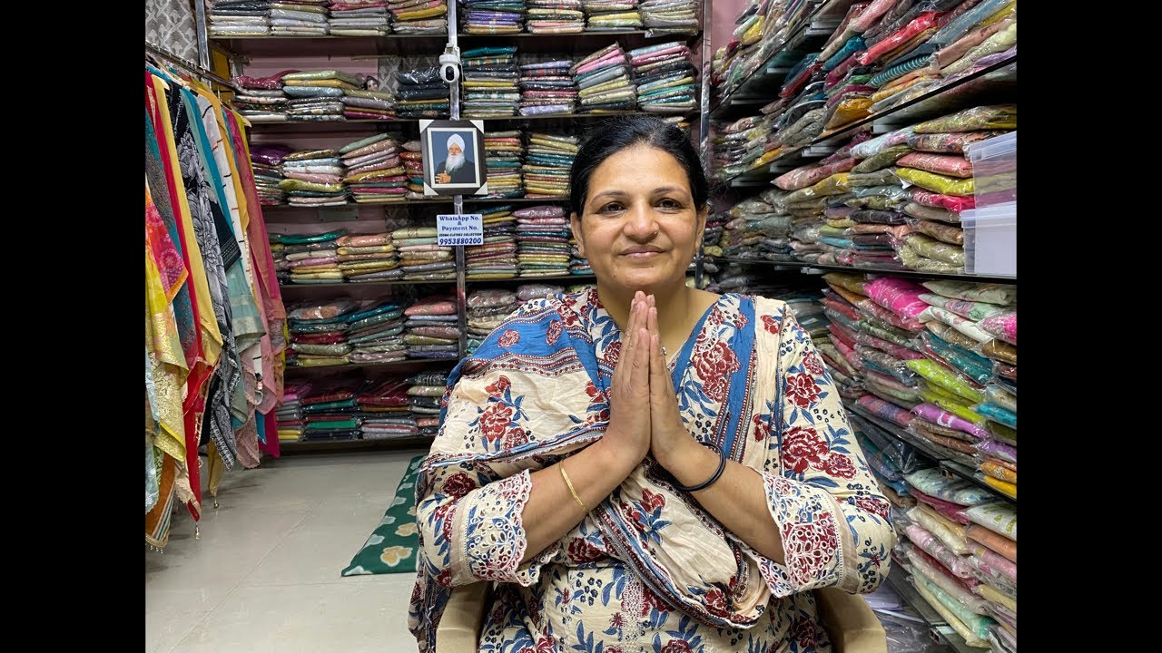 होली ऑफर हर सूट पर मिलेगा (9953880200)🙏🏻🙏🏻