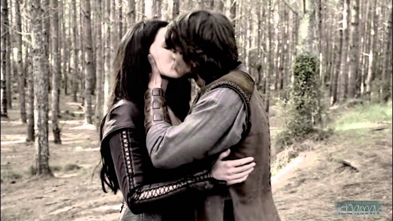 Richard & Kahlan - Keep my Distance