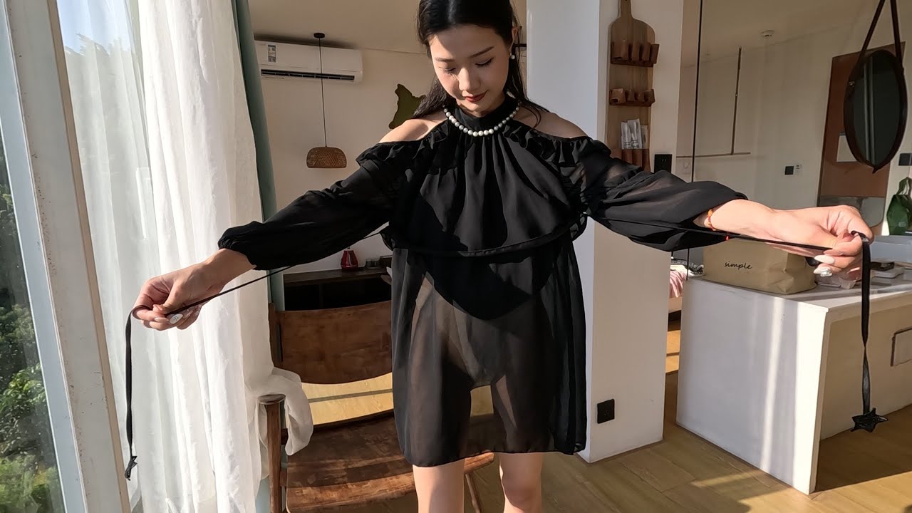 可爱的居居，看到我们设计的服装很新奇，这款抽拉内衬设计是我们proudfox独创的哦