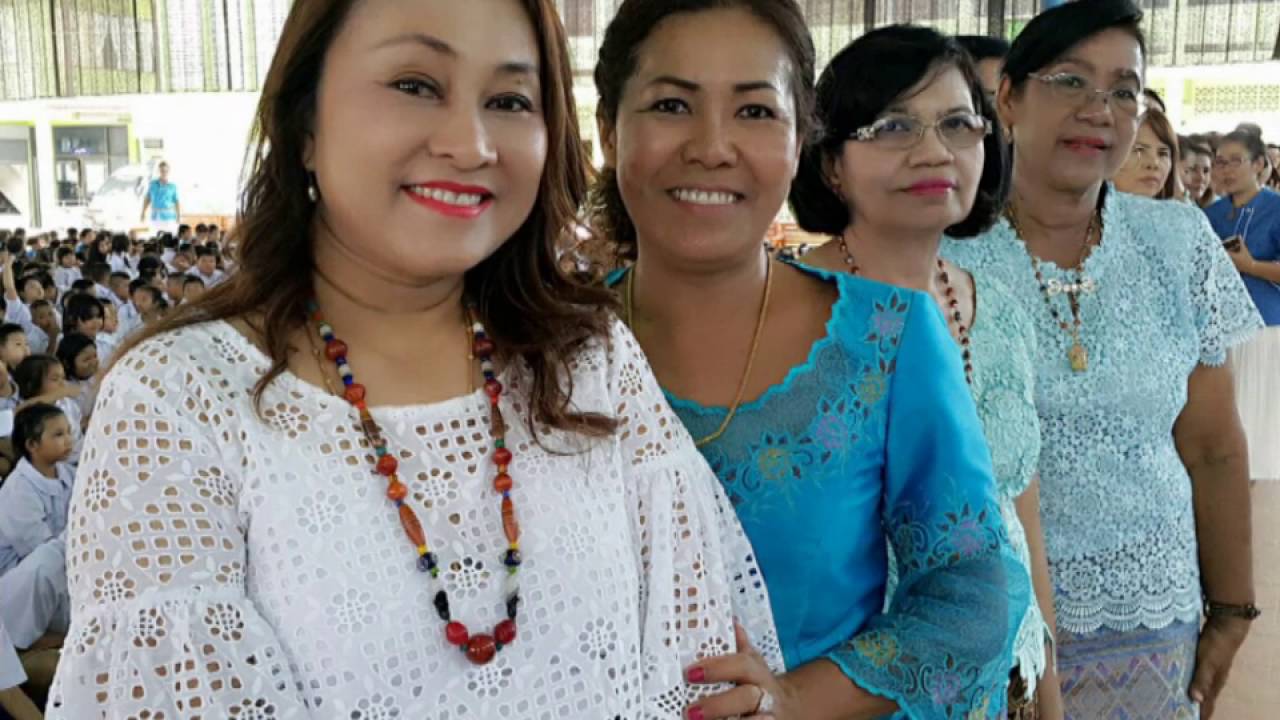 กิจกรรมวันแม่ โรงเรียนอนุบาลสุพรรณบุรี ๑๑ สิงหาคม ๒๕๕๙