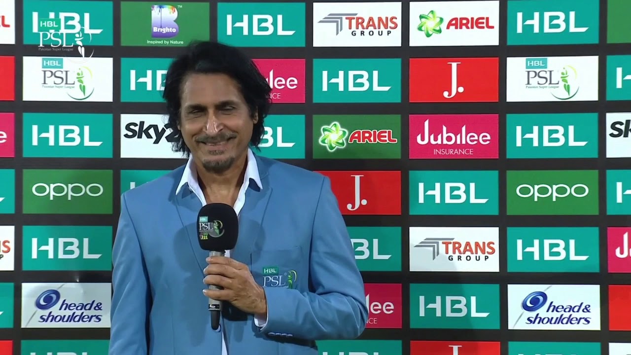 Presentation Ceremony IUvsQG! Faheem Ashraf Player of the match! #Match12 #HBLPSL6
