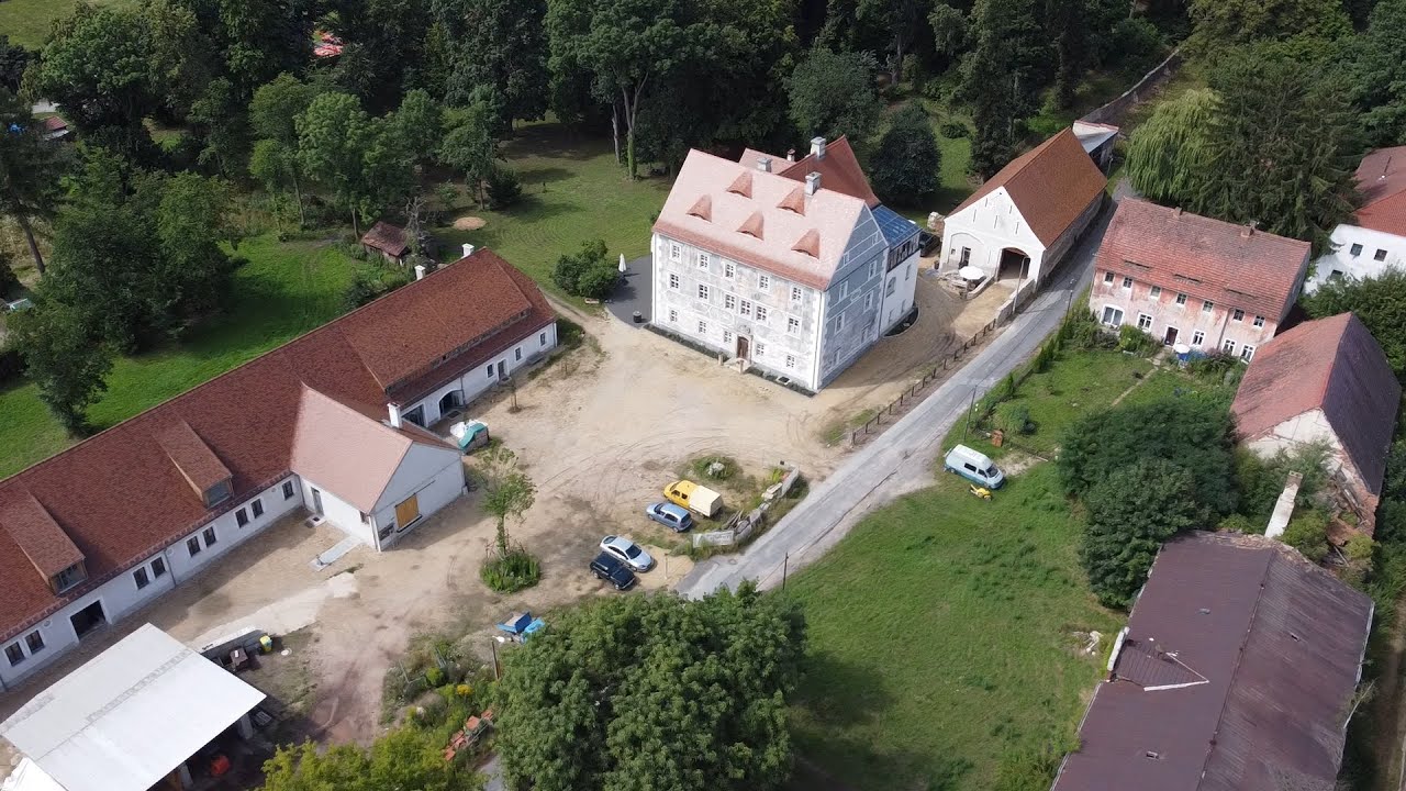 Ober-Neundrof: Wie das Schloss aus dem Dornröschenschlaf erwacht - LAUSITZWELLE