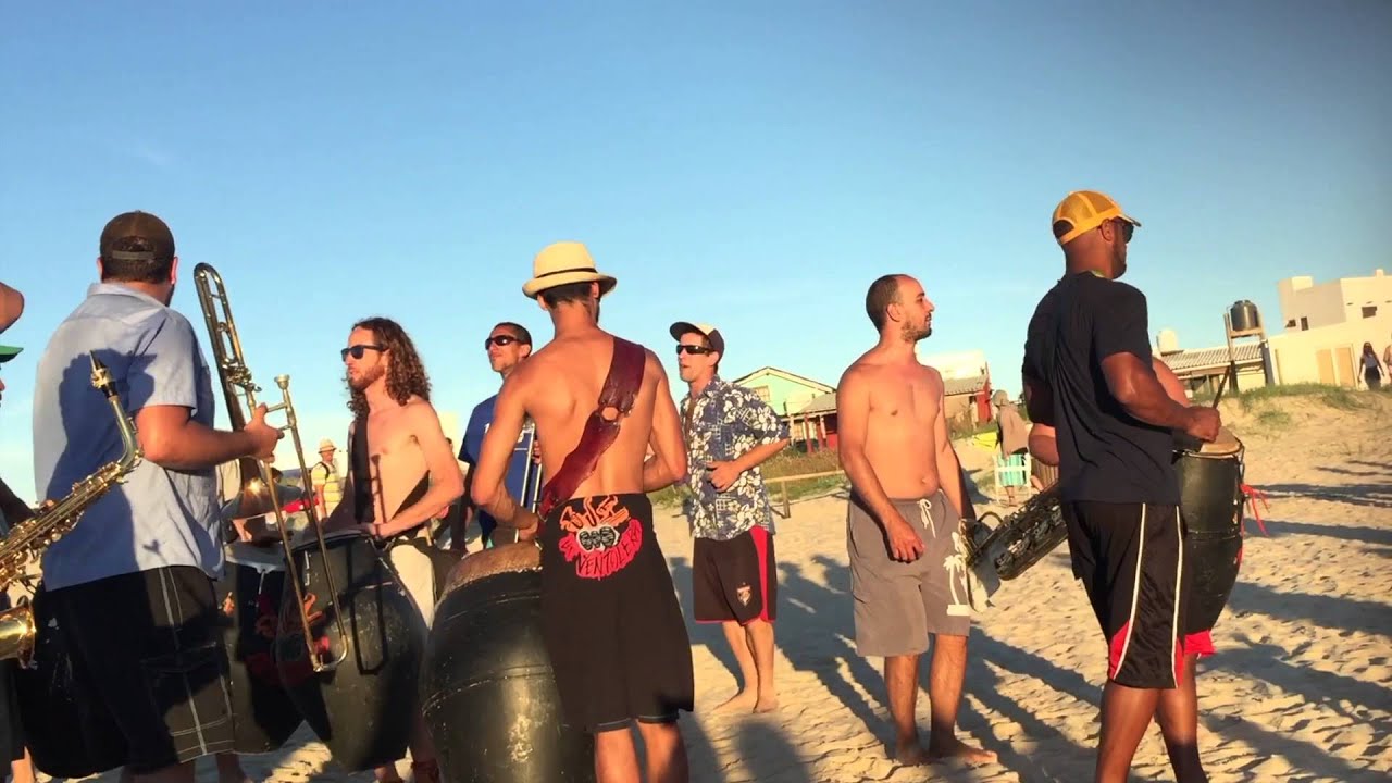 LA VENTOLERA CANDOMBE - Se va la comparsa en vivo Cabo Polonio