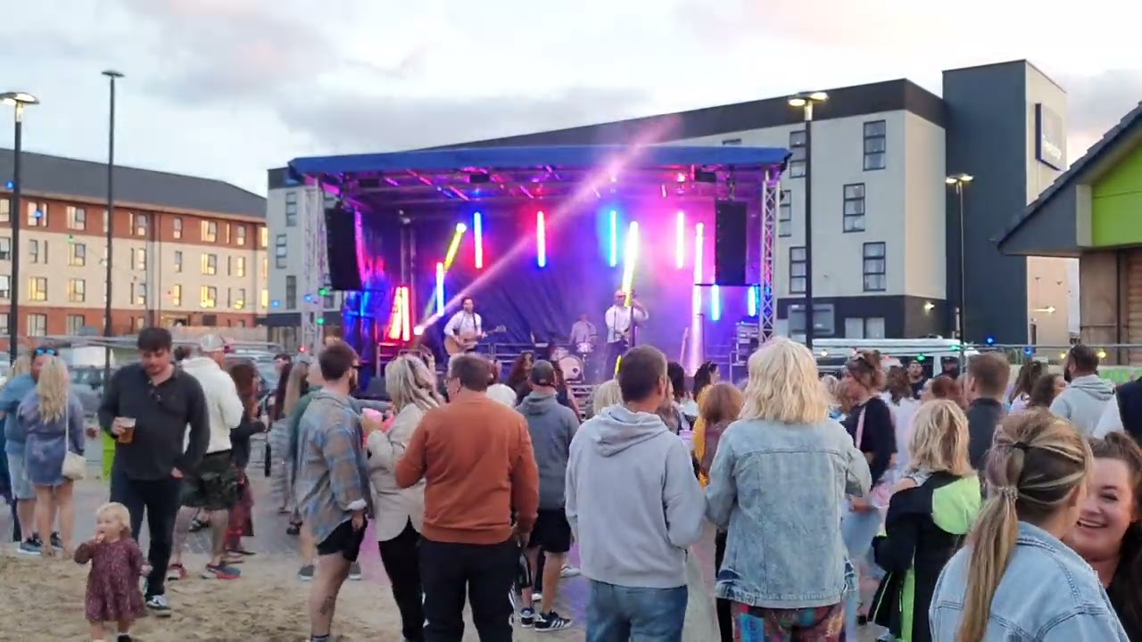 RCF HDL6a, 6 per side , Beach Fest Ryhl 2023,  North Wales.