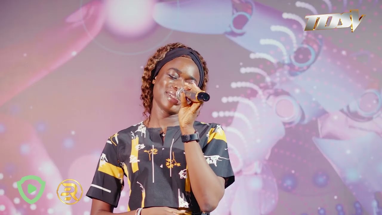TDSV412 took us to Adele hello #viral #singing #love #talentshow #talenthunt #talented 
