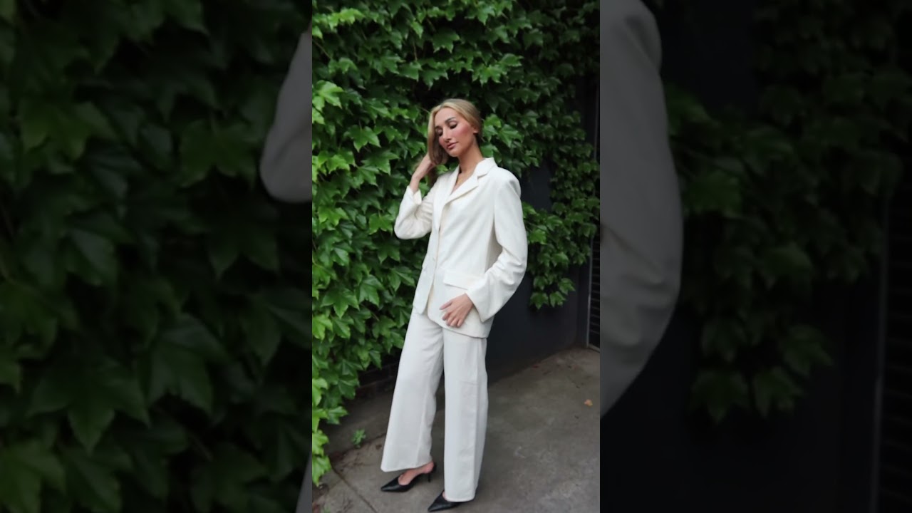SARA WEARING THE SARTORIO SUIT SET IN WHITE 🤍 