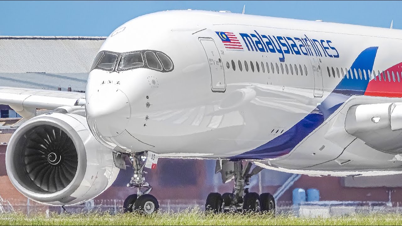 25 HEAVY AIRCRAFT TAKEOFFS and LANDINGS | Melbourne Airport Plane Spotting [MEL/YMML]