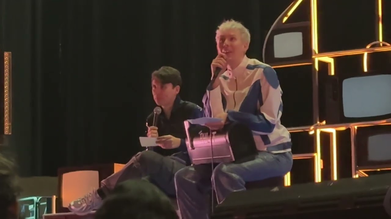 Dan And Phil Terrible Influence Preshow - Los Angeles Peacock Theater October 18th
