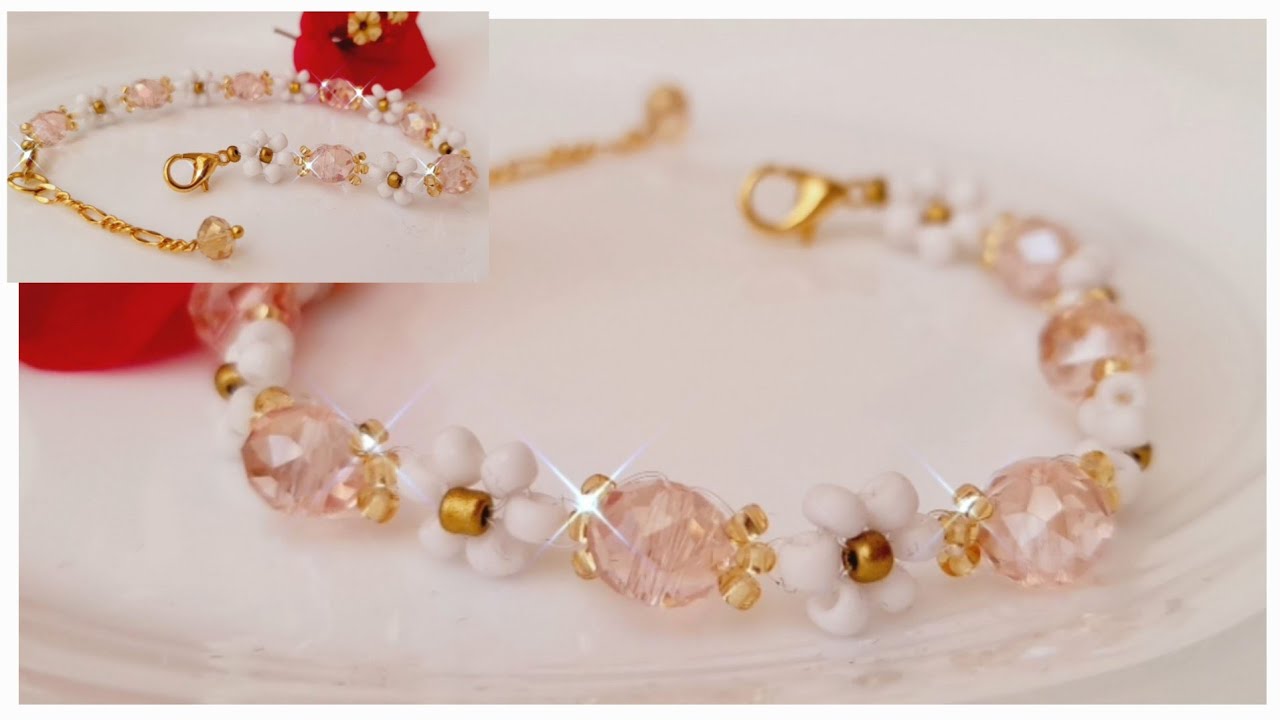 COMO HACER UNA PULSERA DE FLORES BLANCAS CON MOSTACILLA Y CRISTALES. ( Bisuteria paso a paso)