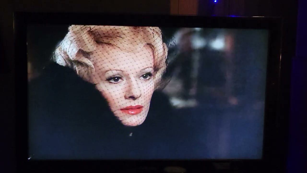 Daughters of Darkness, Delphine Seyrig