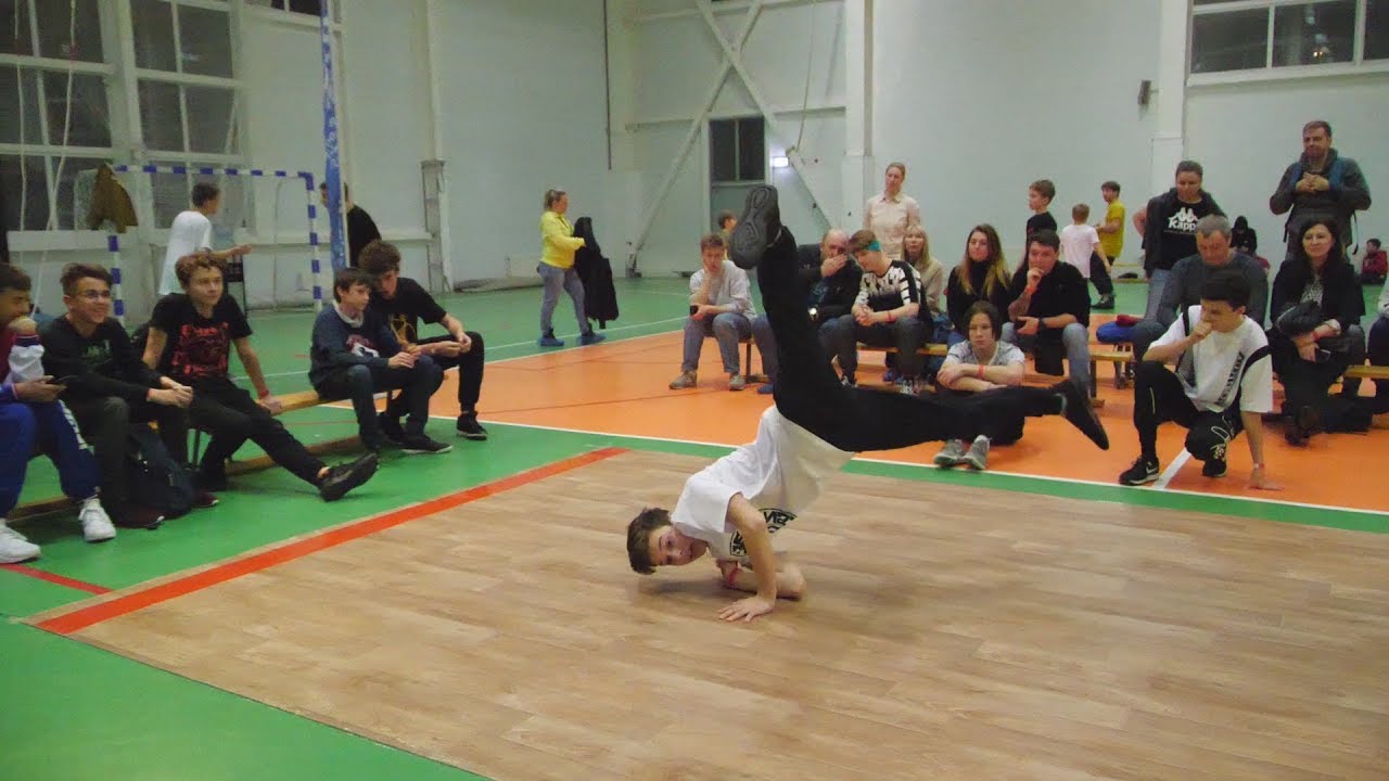 bboy  Яр vs Барт top8 - брейкданс чемпионат г.Королев