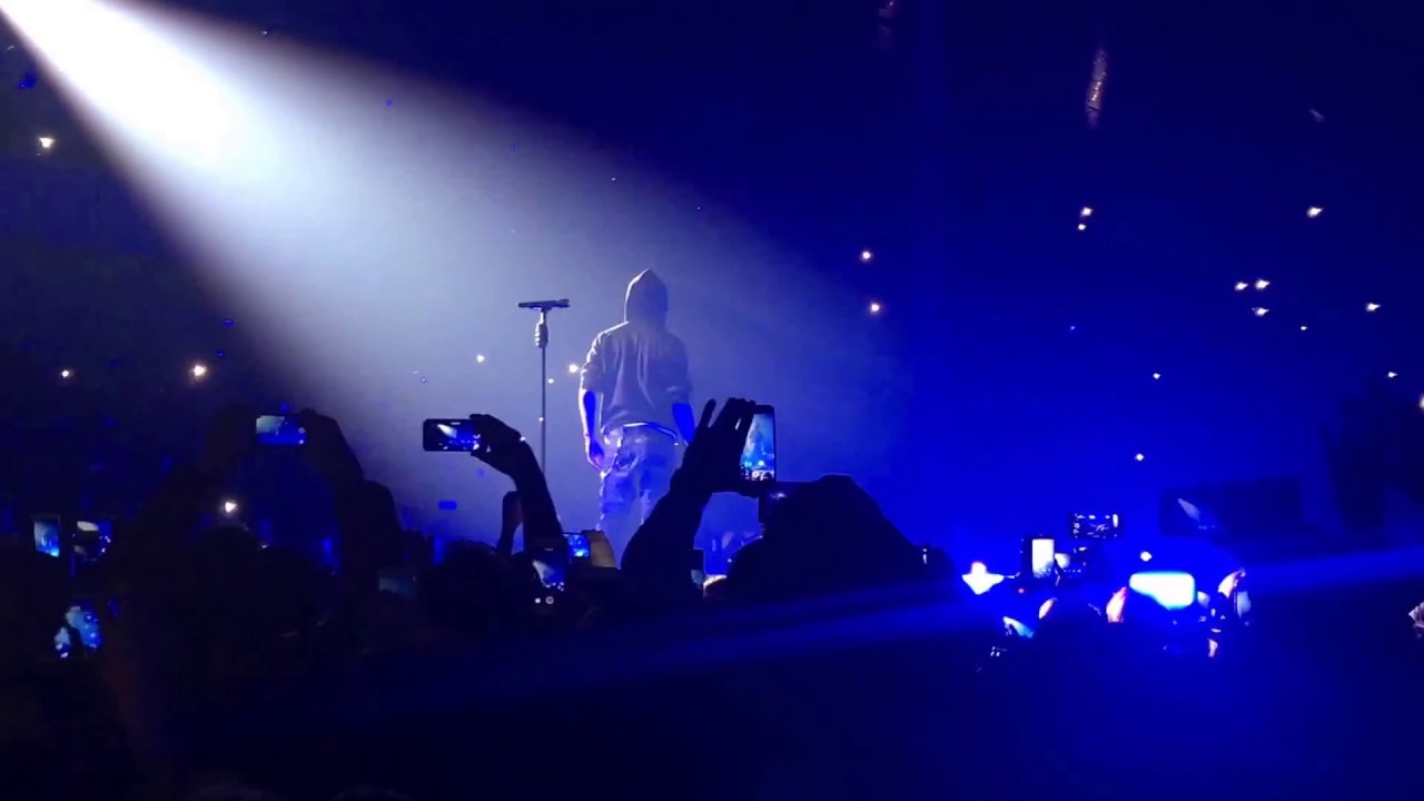 Enrique Iglesias - Hero - live in Praha, Czech republic - 18.12.2016