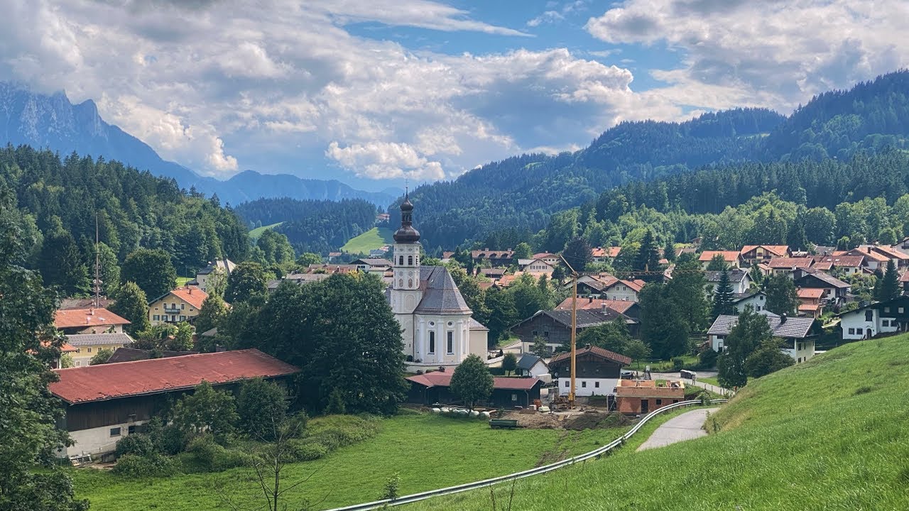 Bergsteigerdorf Sachrang und seine Umgebung.