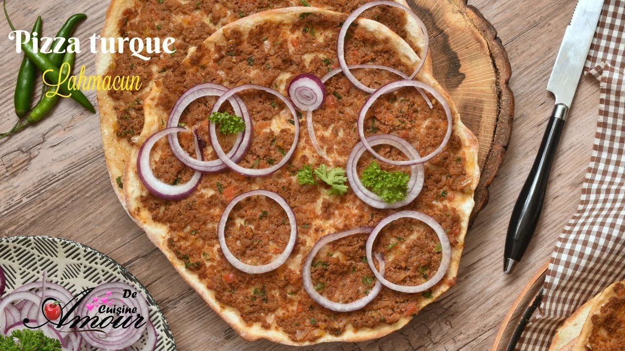 recette de pizza turque authentique, lahmacun ou pizza à la viande hachée