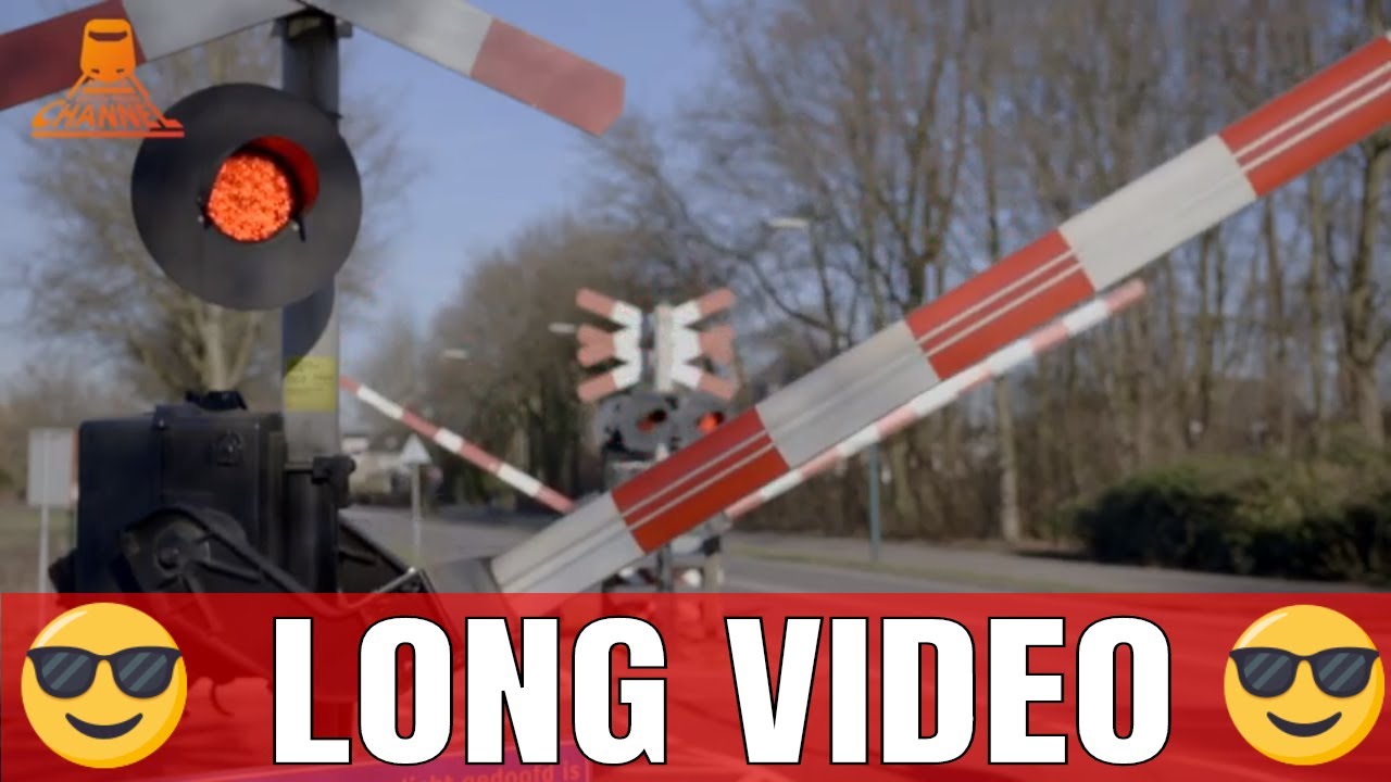 DUTCH RAILROAD CROSSING - 😎 LONG VIDEO 😎 - Heeze - Muggenberg