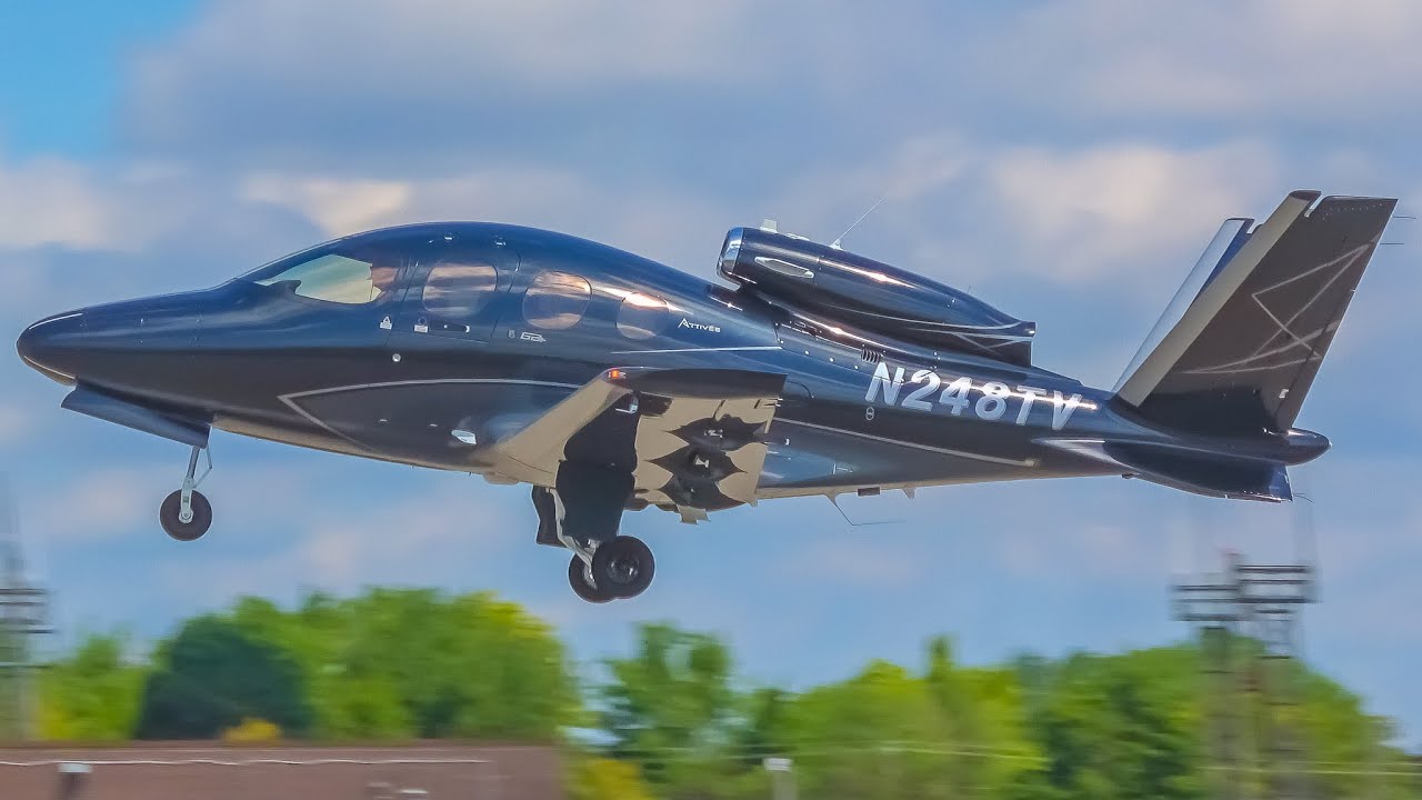 (4K) Oshkosh Rapid Fire Departures! Plane Spotting at EAA AirVenture 2022