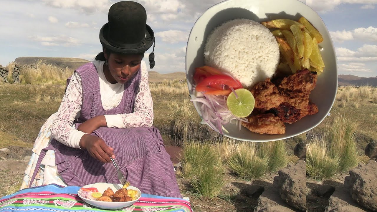 CHICHARRÓN DE POLLO CASERO COCINANDO AL AIRE LIBRE EN EL CAMPO | Cholita Julia
