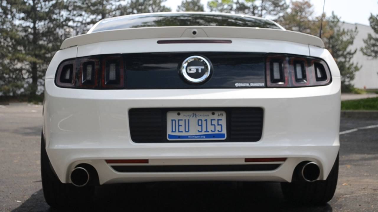 LOUD 2013 MUSTANG GT - SVE x-pipe W/ Flow Master Mufflers!