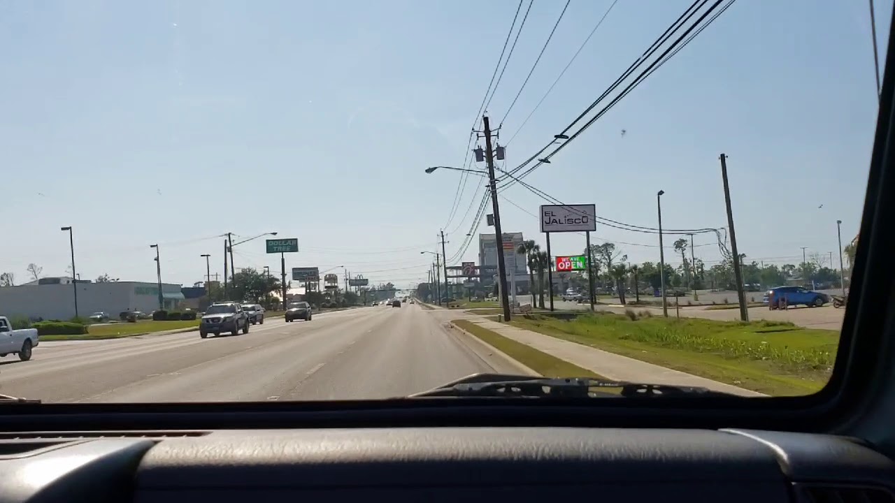 Jeep TJ Rubicon w/ LS V8 swap driving around town exhaust sound