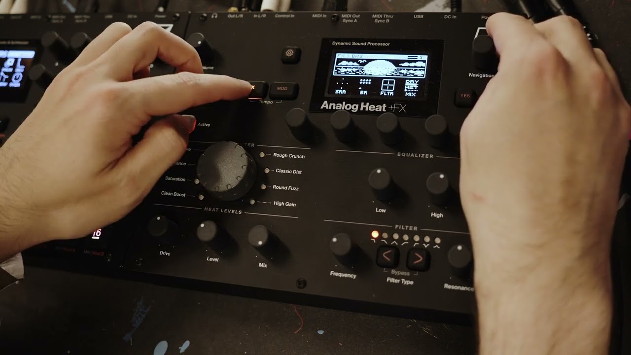 Elektron Analog Heat +FX Sound Demo (no talking)