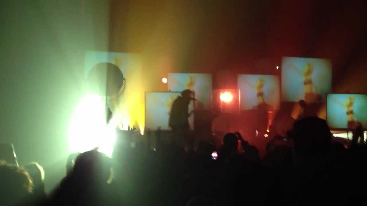 The Weeknd - The Morning x House Of Balloons/Glass Table Girls (The Fall Tour - Live in Winnipeg)