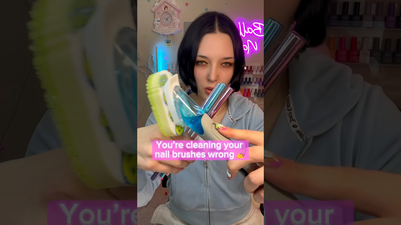 You&rsquo;re cleaning your nail brushes wrong 💅⚠️ #nails #shorts #nailart
