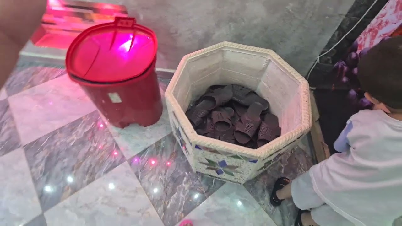 NOUS SOMMES DANS UN HAMMAM DE LUXE  EN ALGÉRIE