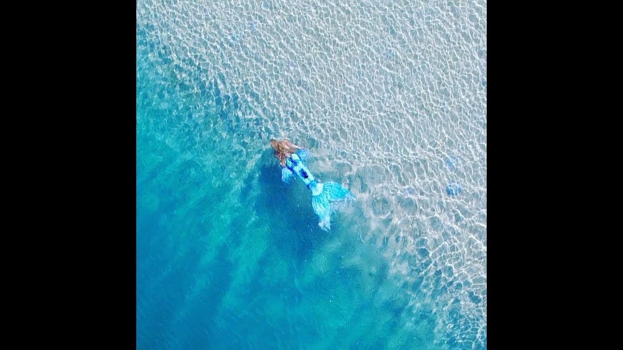 Mermaid Kariel finds an amazing Sandbar!
