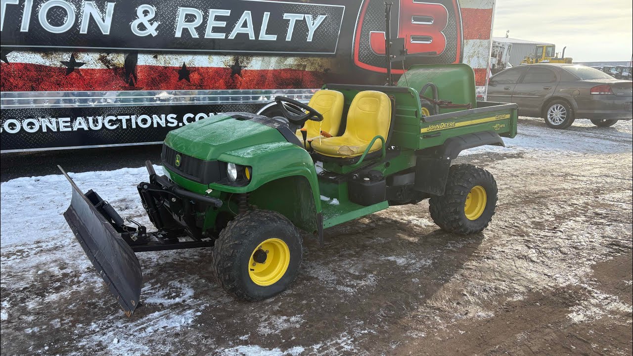 Lot 4039 December 2025 - John Deere Gator 4X4