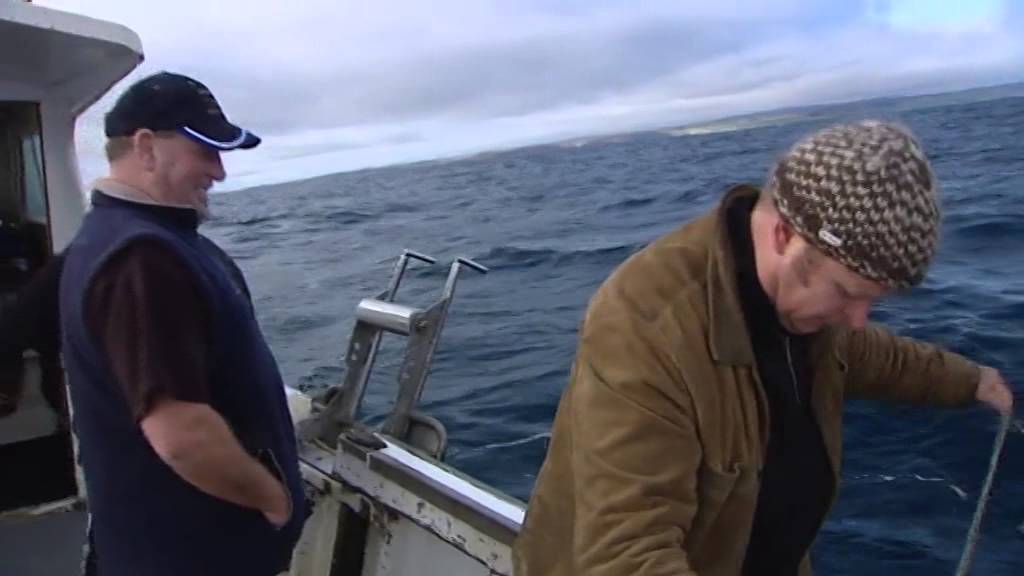 Hunger For The Wild-Season 2-Chatham Island Barbeque