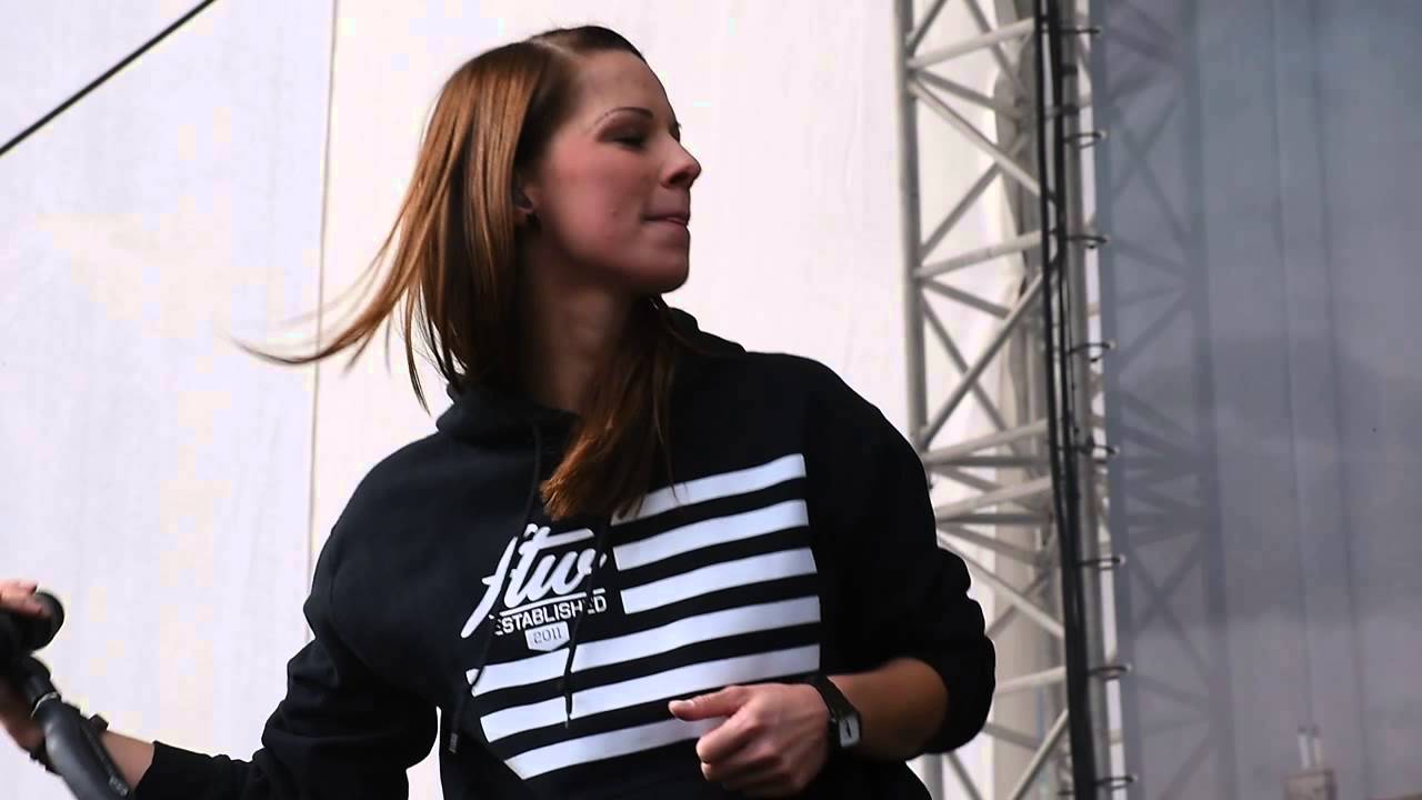 Christina Stürmer in Wien / um bei Dir zu sein  27.9.2015 2/1