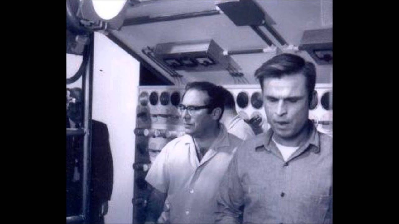 Behind the Scenes Photos: Voyage to the Bottom of the Sea
