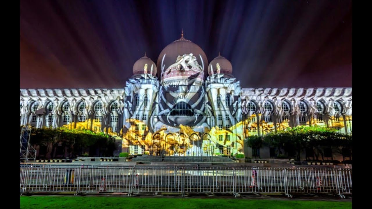 Putrajaya kicks off light festival for countdown to 2019