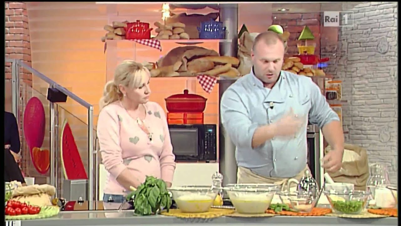 Gabriele Bonci - Pizza con patate pesto fagiolini e seppioline.avi