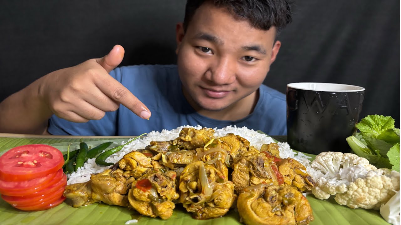 DELICIOUS CHICKEN MUKBANG || CAULIFLOWER, TOMATO  AND GREEN CHILLI || @pintuhungry