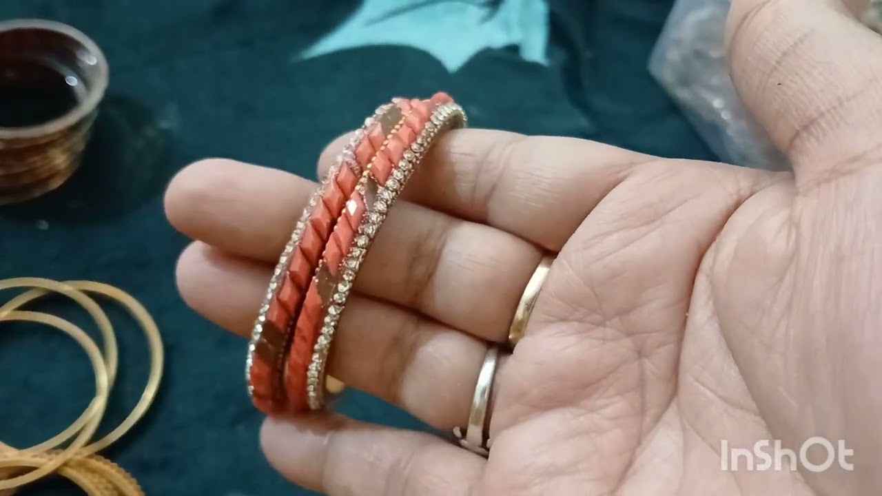 # ಬಳೆ  ,ಹೊಸ  design  ಇರೋ  ಬಳೆಗಳ,gold bangles  ?? #shri journey 25