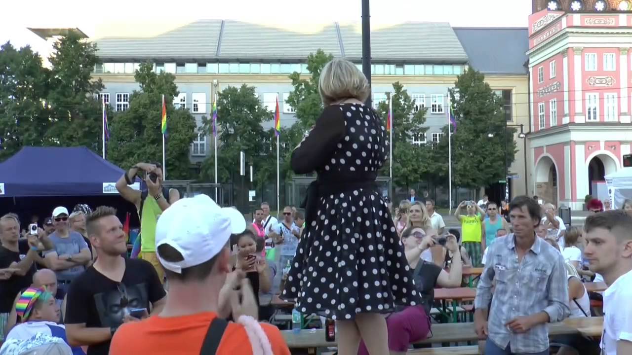 12. CSD Rostock 2014 - 30 - Mary Roos - 