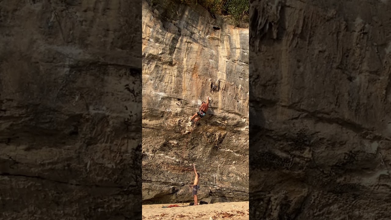 Voodoo Doll 7c+ | Krabi - Tonsai Roof