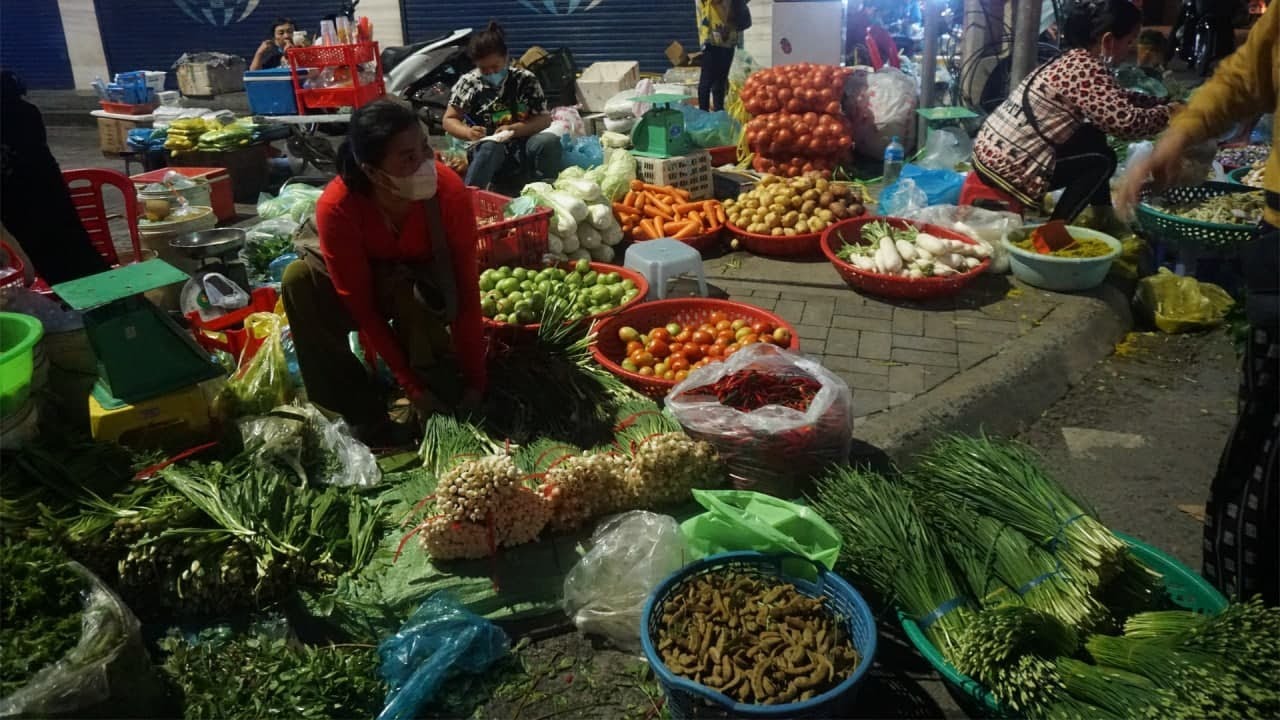 Early Morning Vegetables Street Food Along National Road 1 - Morning Vegetables Market Scene
