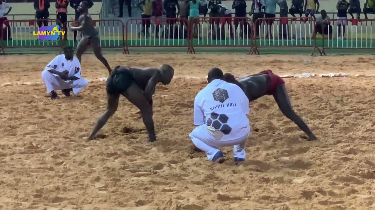 Combat avec bcp de polémique NGOR NIAKH vs INTERNET NGOYE LAMB 10 millions 24 juillet 2023