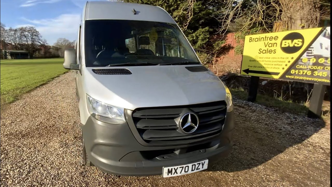 Mercedes sprint nine seater Minibus MX70DZY￼